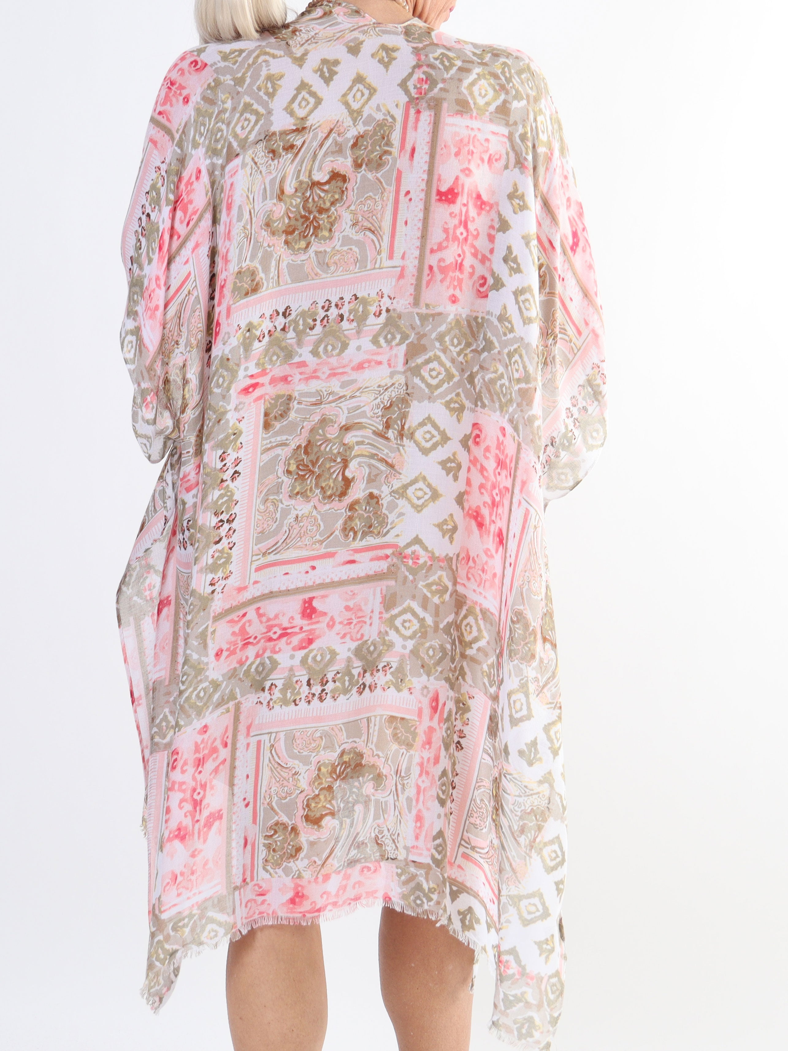 Alexandrine - Lätt och luftig bomullskimono i stora storlekar